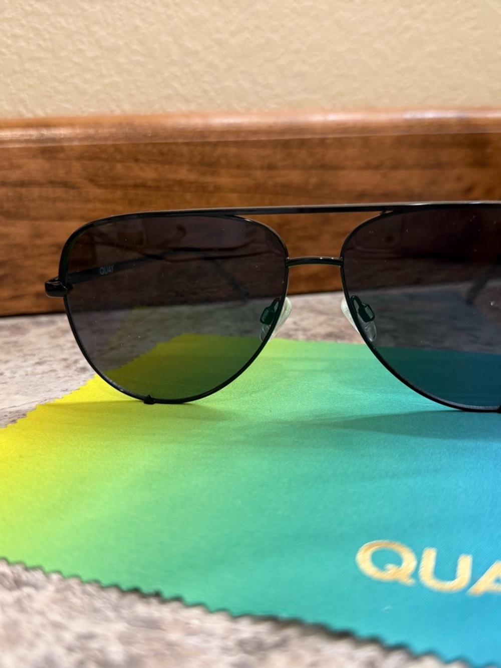 Quay Australia High Key 126 MatteBlack Aviator Sunglasses - Picture 7 of 7